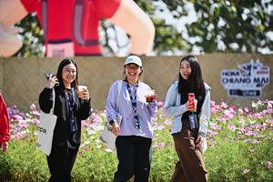 BIB: 
                            <button type="button" onclick="openModal(27797758)" class="btn btn-primary btn-sm float-right btn-popup" data-toggle="modal" data-target=".modal-high-quality">
                        <i class="fas fa-shopping-cart"></i> Add to Cart
                    </button>
                                            <button type="button" onclick="isThisMe(27797758, true)" class="btn btn-success btn-sm float-right btn-popup btn-isme hidden" data-toggle="tooltip" data-placement="bottom" title="นี่คือรูปของคุณใช่ไหม คลิกที่นี่เพื่อเอาเข้าอัลบั้ม">
                        <i class="fas fa-plus"></i> Add to album
                    </button>
                    <button type="button" onclick="isThisMe(27797758, false)" class="btn btn-warning btn-sm float-right btn-popup btn-isnotme hidden">
                        <i class="fas fa-ban"></i> Remove from album
                    </button>